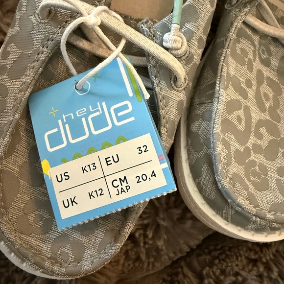 Hey Dude Beige Leopard Print Shoes - Picture 2 of 3